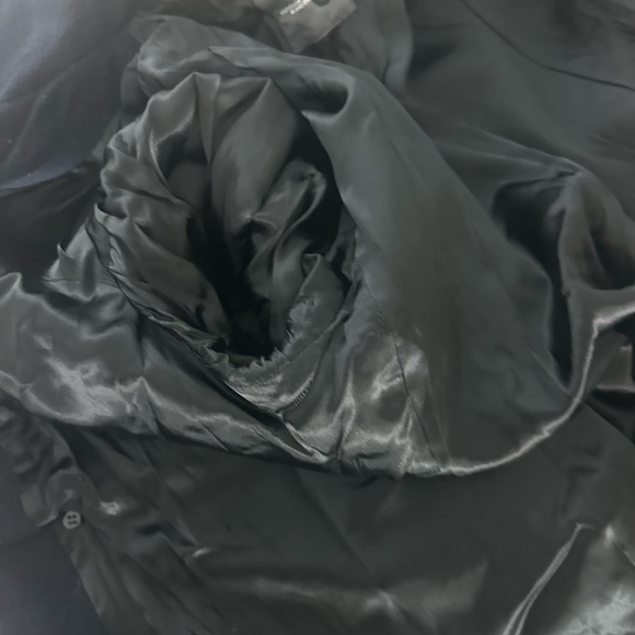 Outdoor Exchange Navy Blue peacoat with vintage vibe - Picture 16 of 16